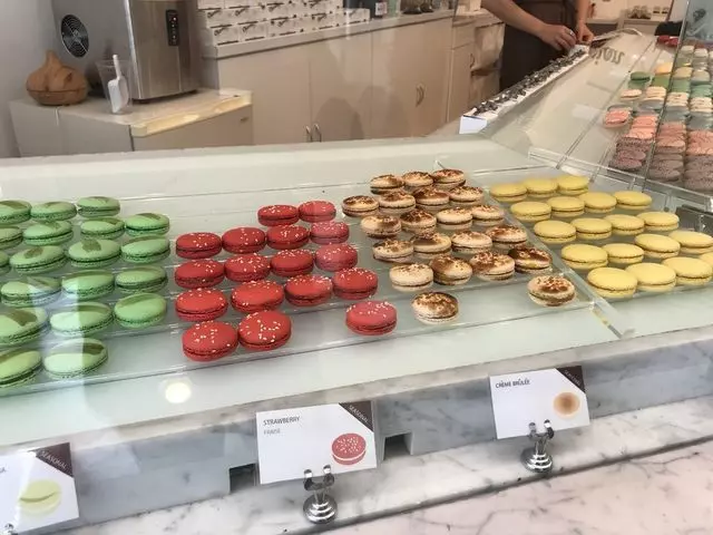 Chantal Guillon Macarons