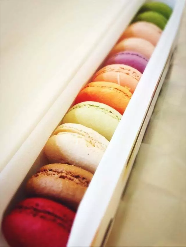Chantal Guillon Macarons