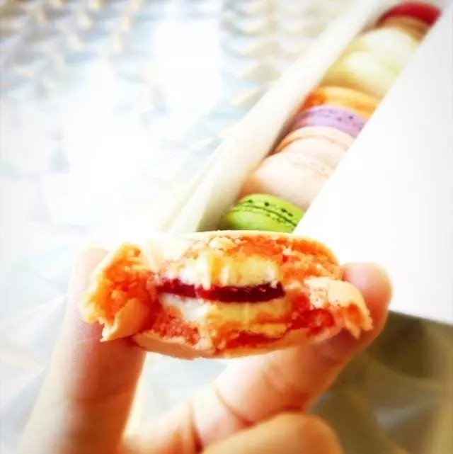 Chantal Guillon Macarons