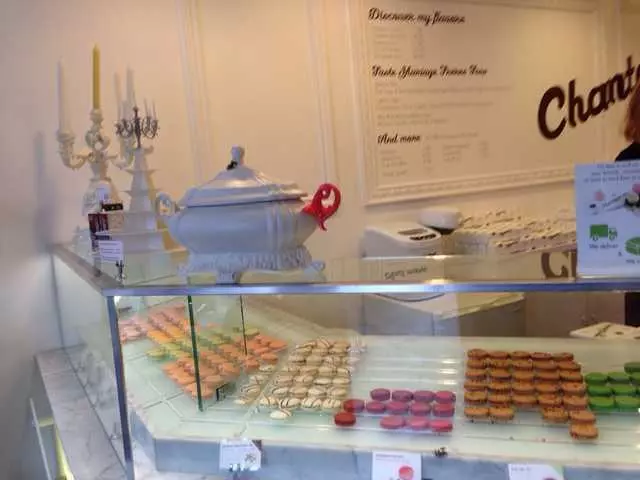 Chantal Guillon Macarons