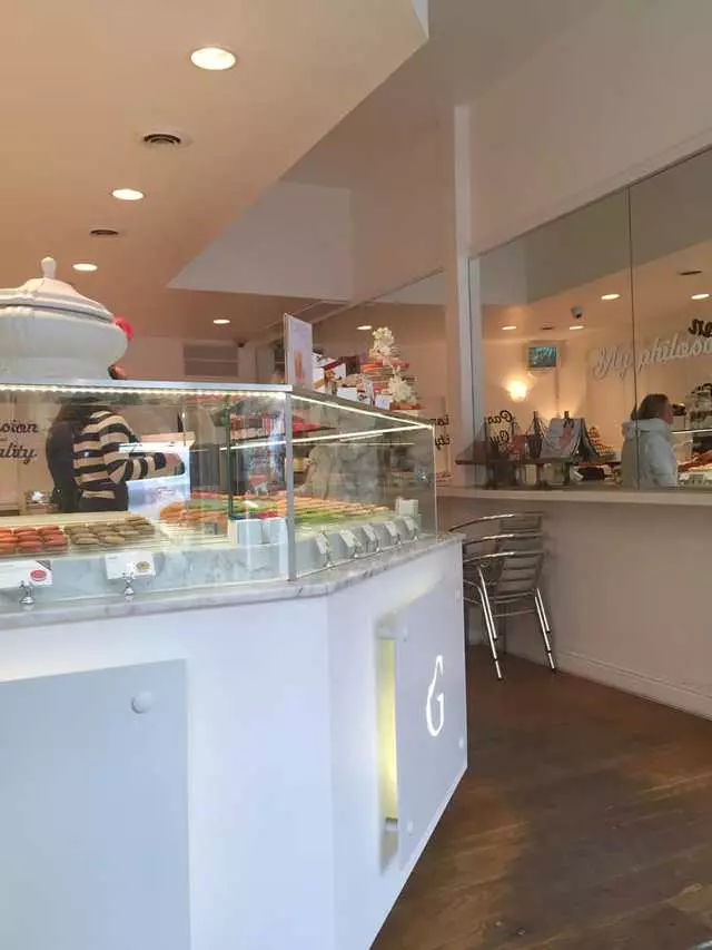 Chantal Guillon Macarons