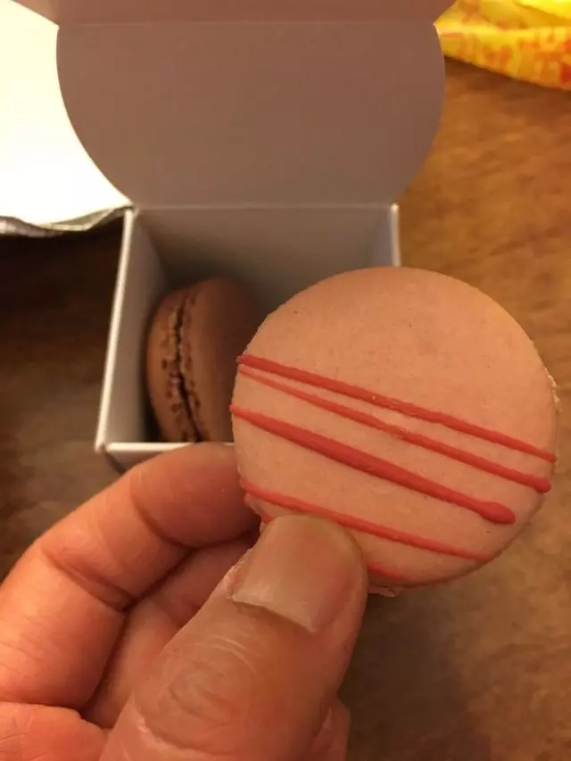 Chantal Guillon Macarons