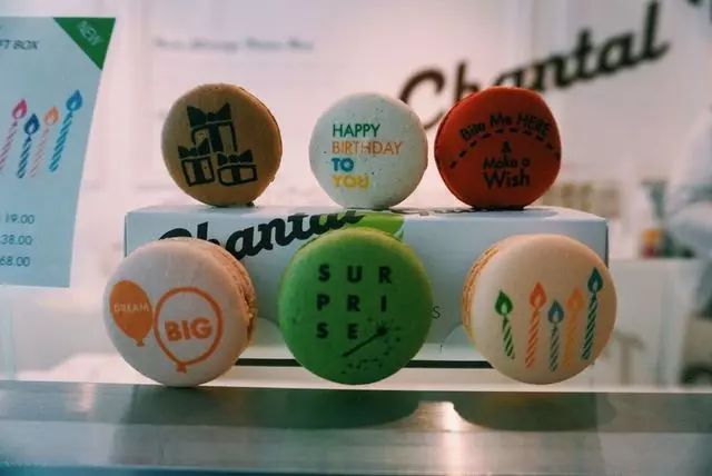 Chantal Guillon Macarons