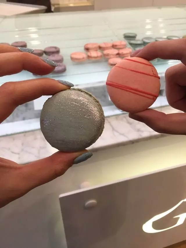 Chantal Guillon Macarons