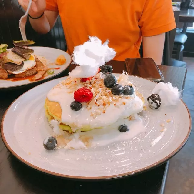 1608 Bistro