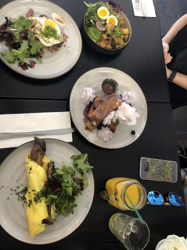 1608 Bistro
