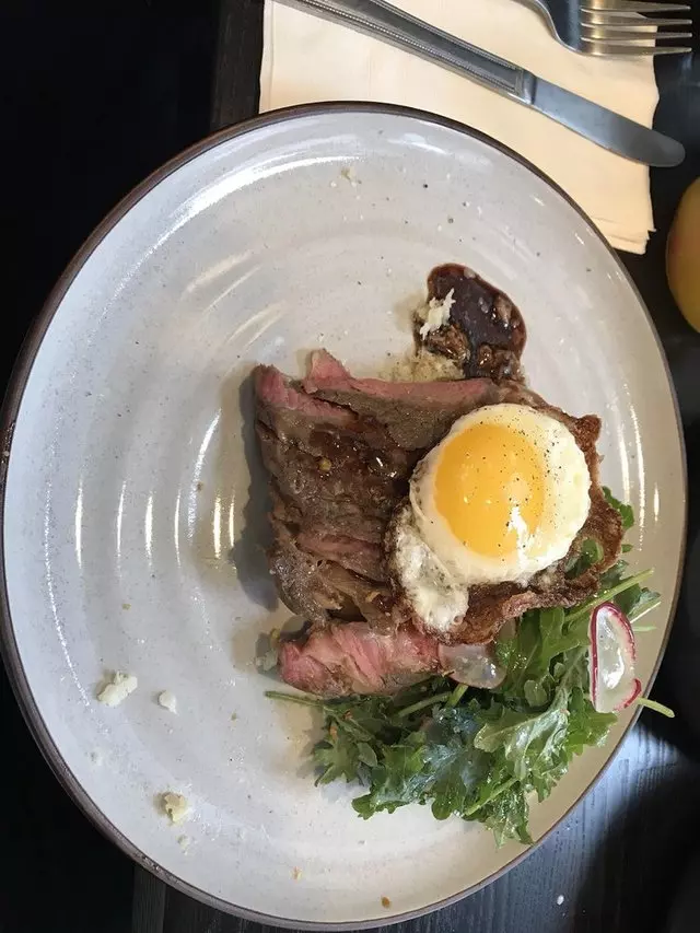 1608 Bistro