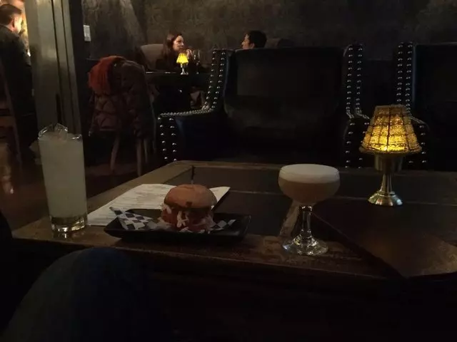 Noir Lounge
