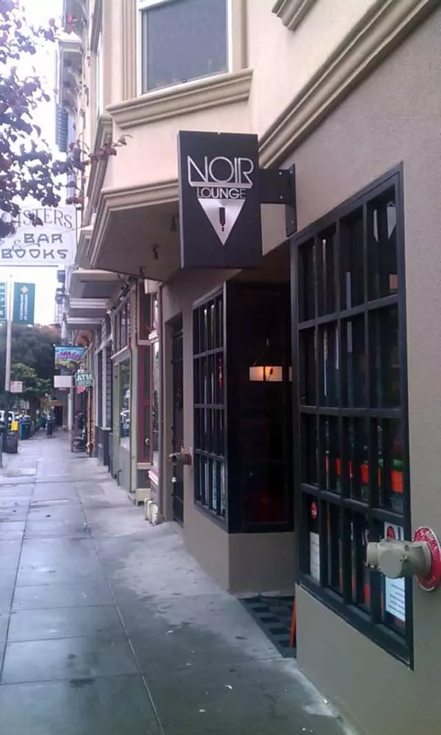 Noir Lounge