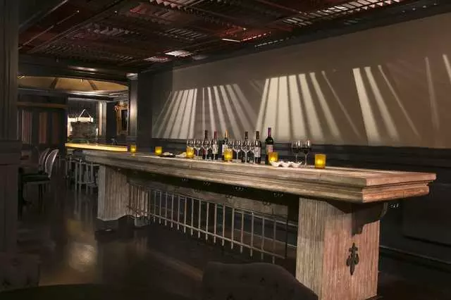 Noir Lounge