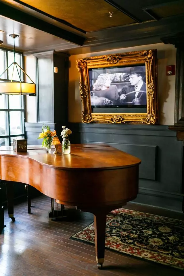 Noir Lounge