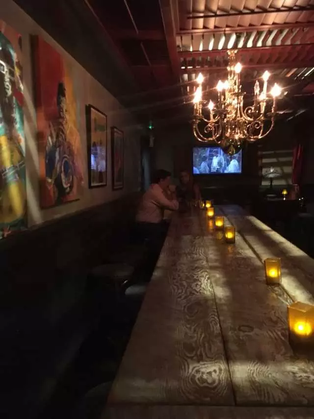Noir Lounge