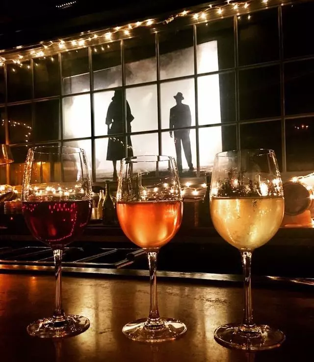 Noir Lounge