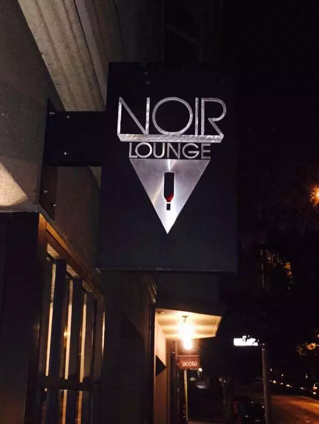 Noir Lounge