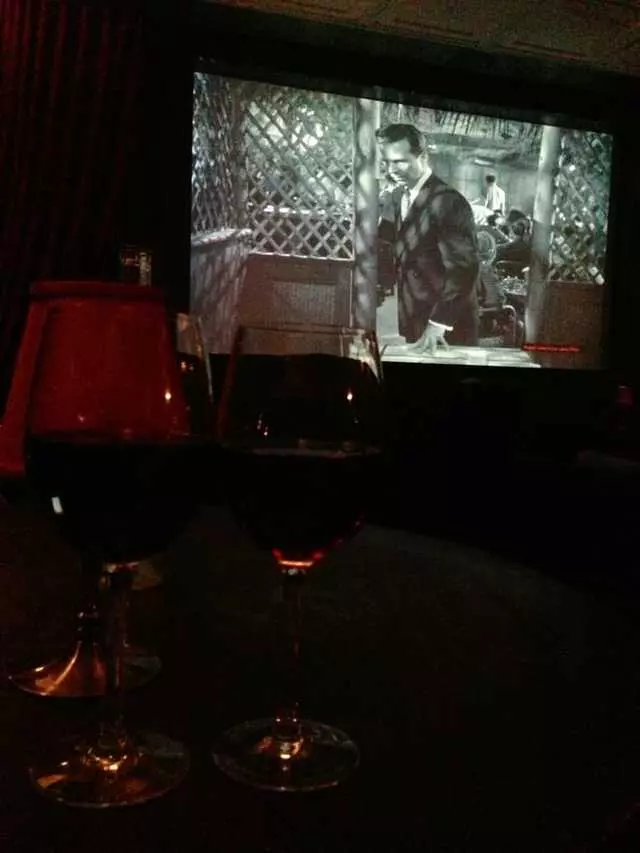 Noir Lounge