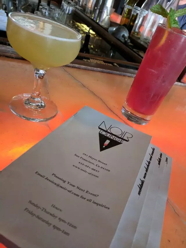 Noir Lounge