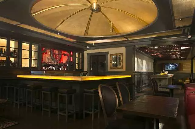 Noir Lounge