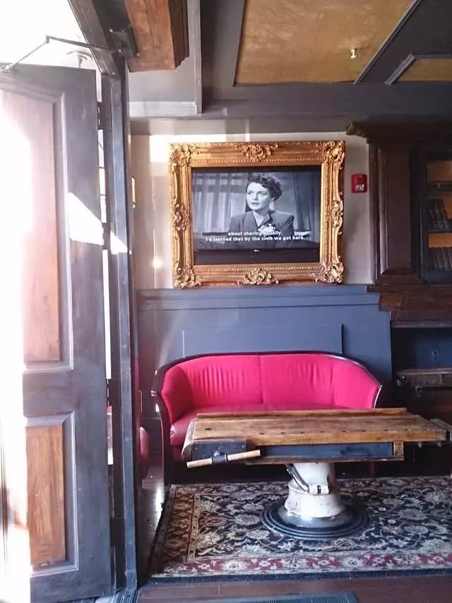 Noir Lounge