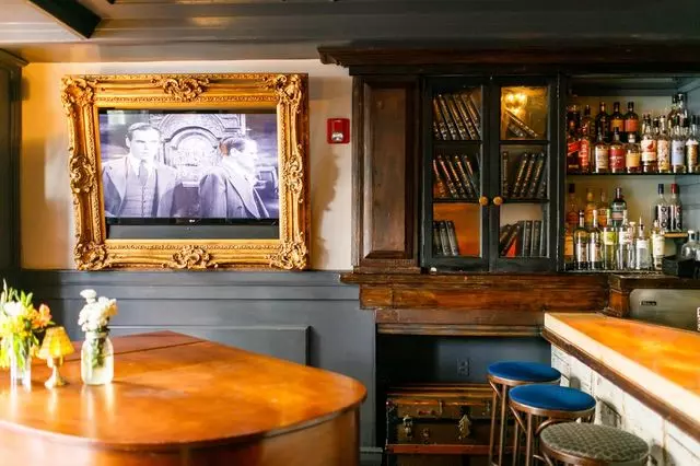 Noir Lounge