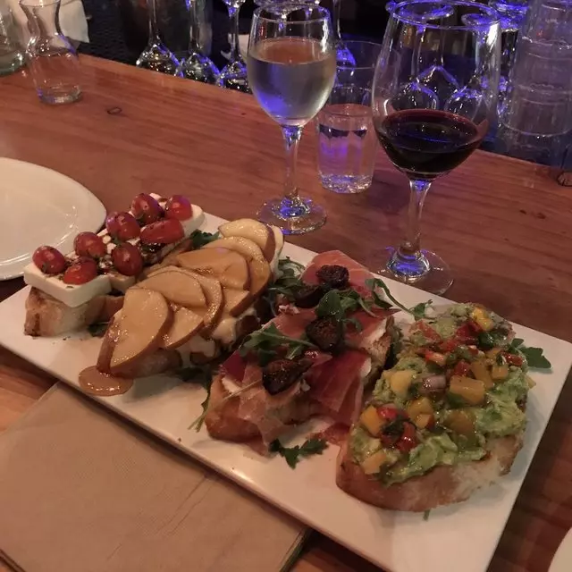 L’emigrante Wine Bar & Bistro