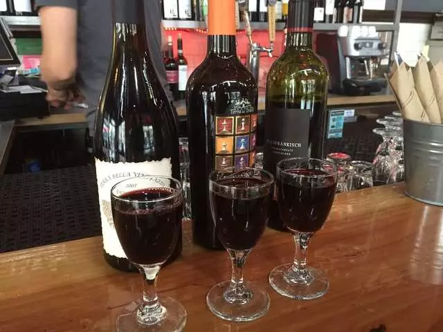 L’emigrante Wine Bar & Bistro
