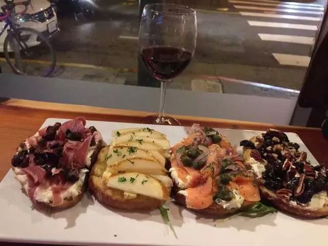 L’emigrante Wine Bar & Bistro