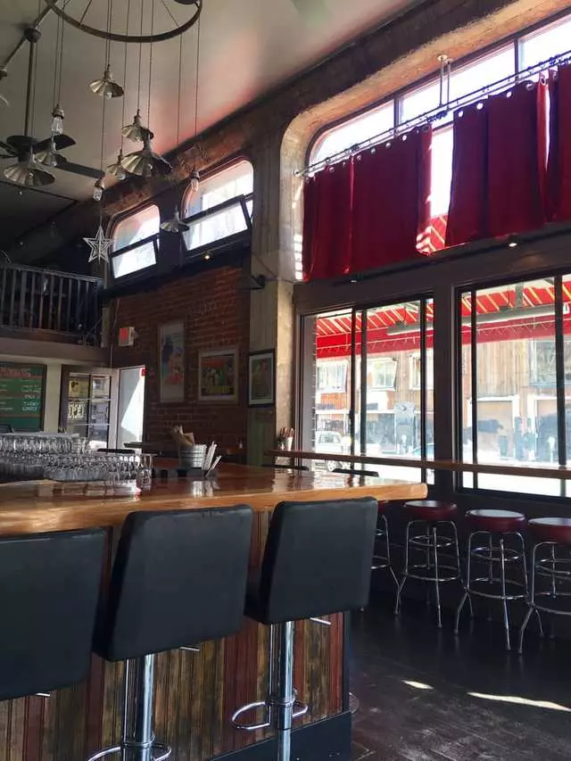 L’emigrante Wine Bar & Bistro