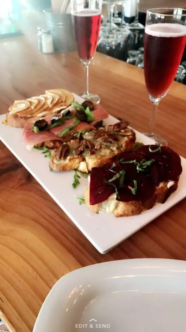 L’emigrante Wine Bar & Bistro