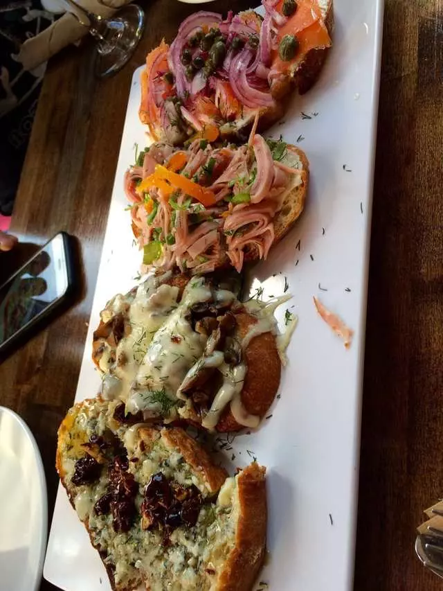 L’emigrante Wine Bar & Bistro
