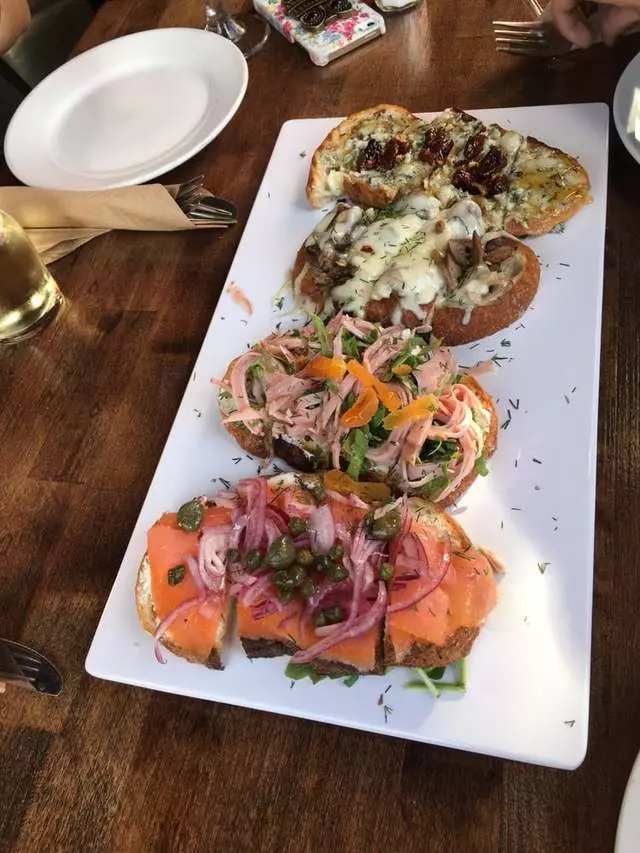 L’emigrante Wine Bar & Bistro