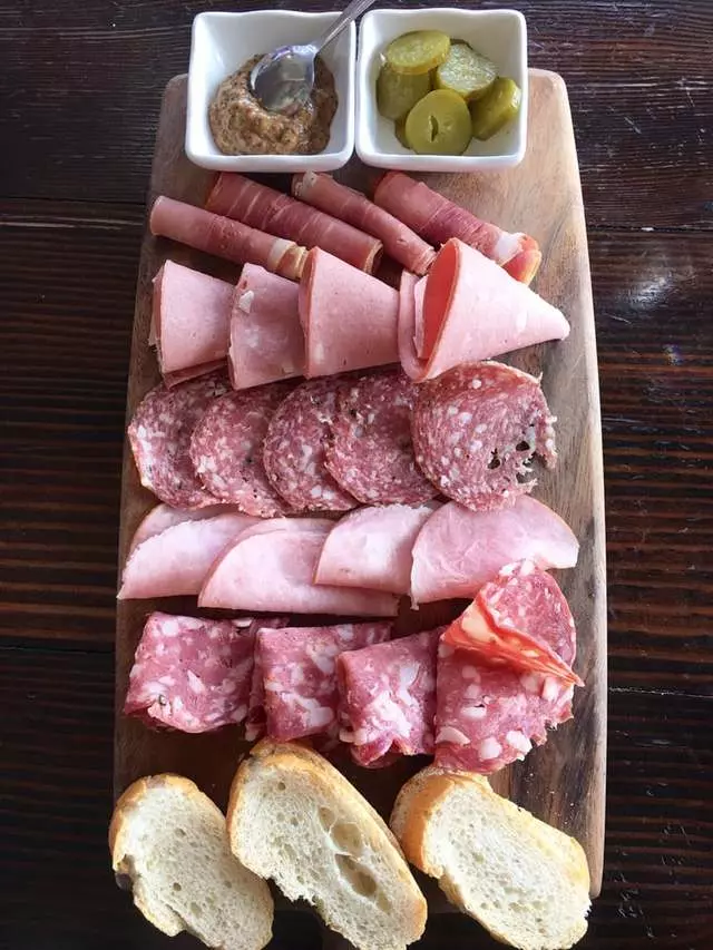 L’emigrante Wine Bar & Bistro