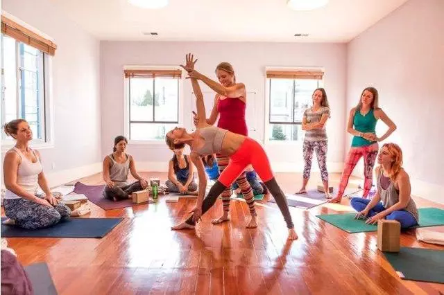 Anna Parker Yoga