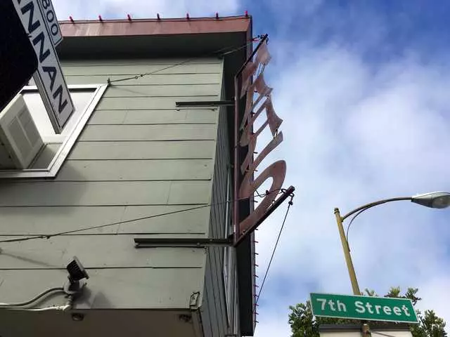 Mars Bar & Restaurant