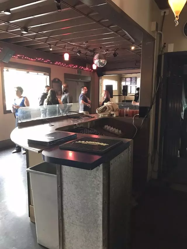 Mars Bar & Restaurant