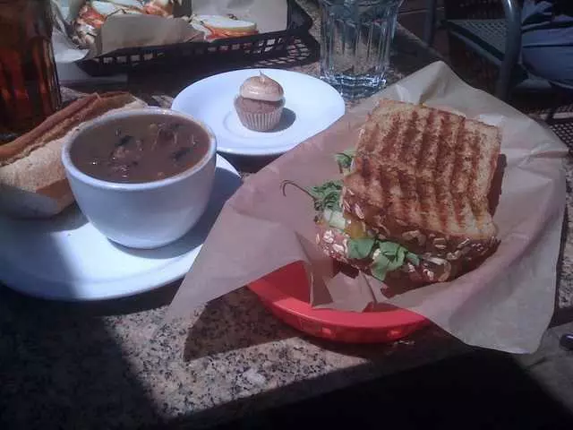 Atlas Cafe