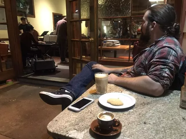 Atlas Cafe