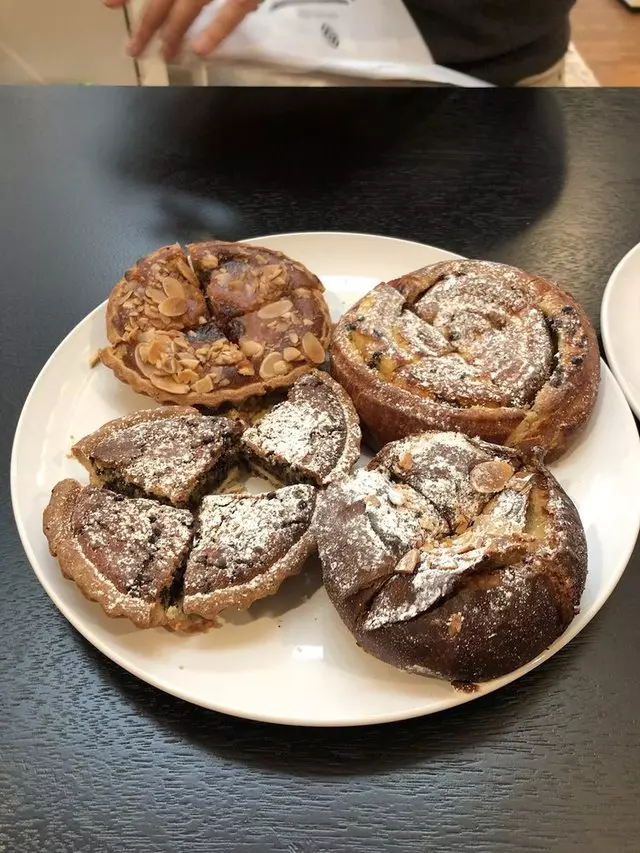 Les Gourmands Bakery