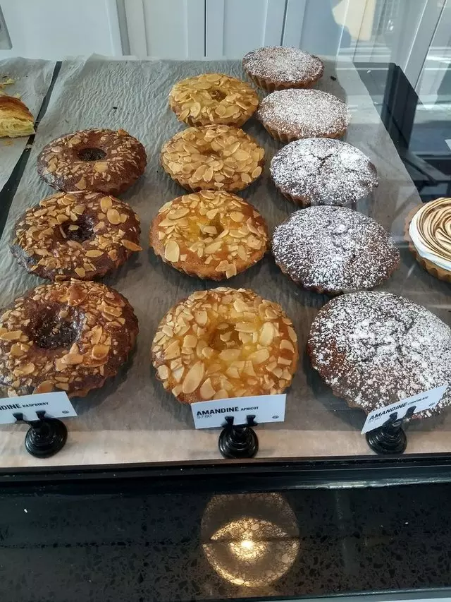 Les Gourmands Bakery