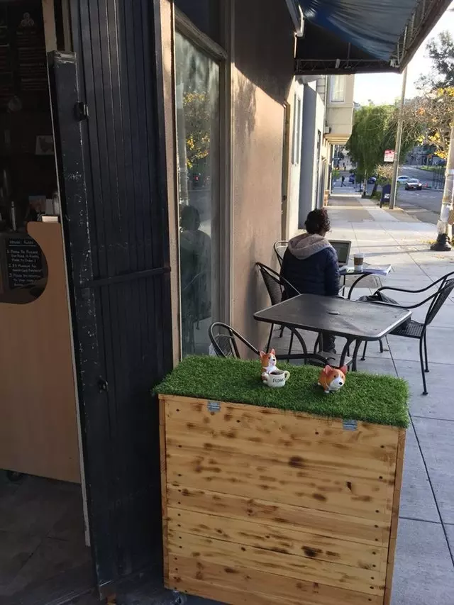 Amitis Café