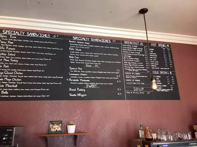 Amitis Café