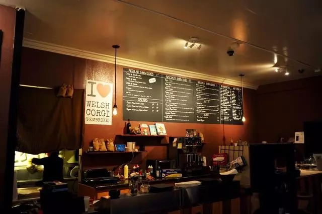 Amitis Café