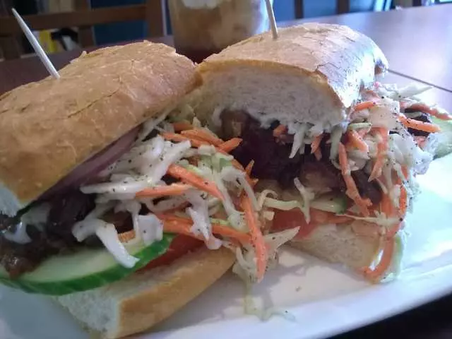 Amitis Café