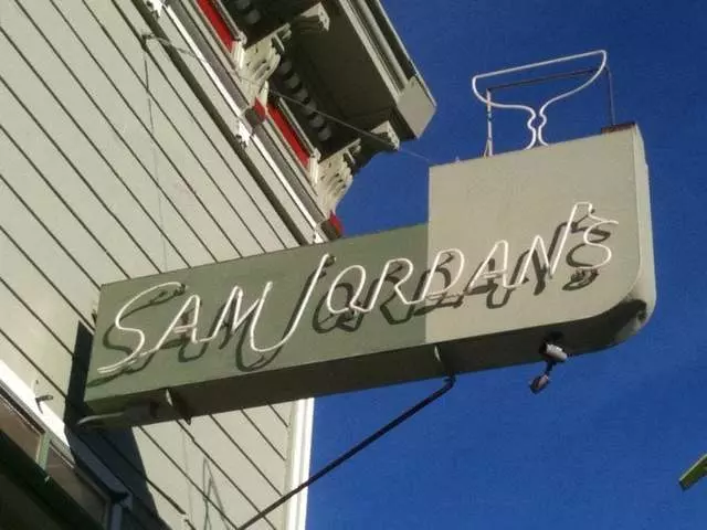 Sam Jordan’s Bar and Grill