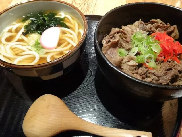 Udon Mugizo