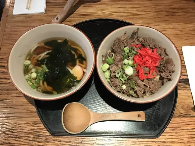 Udon Mugizo