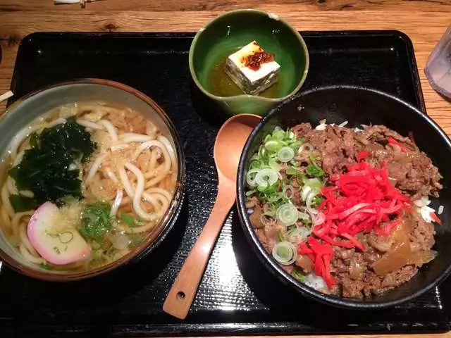 Udon Mugizo