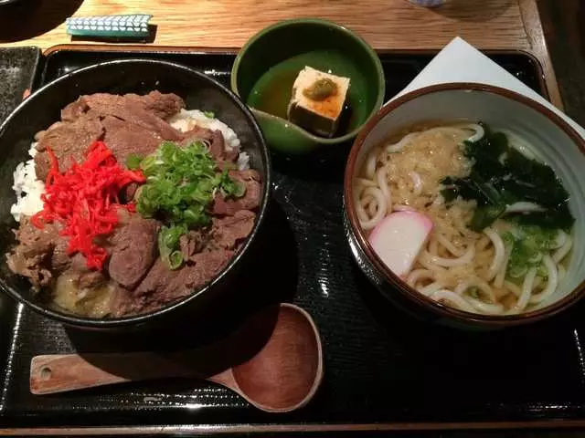 Udon Mugizo