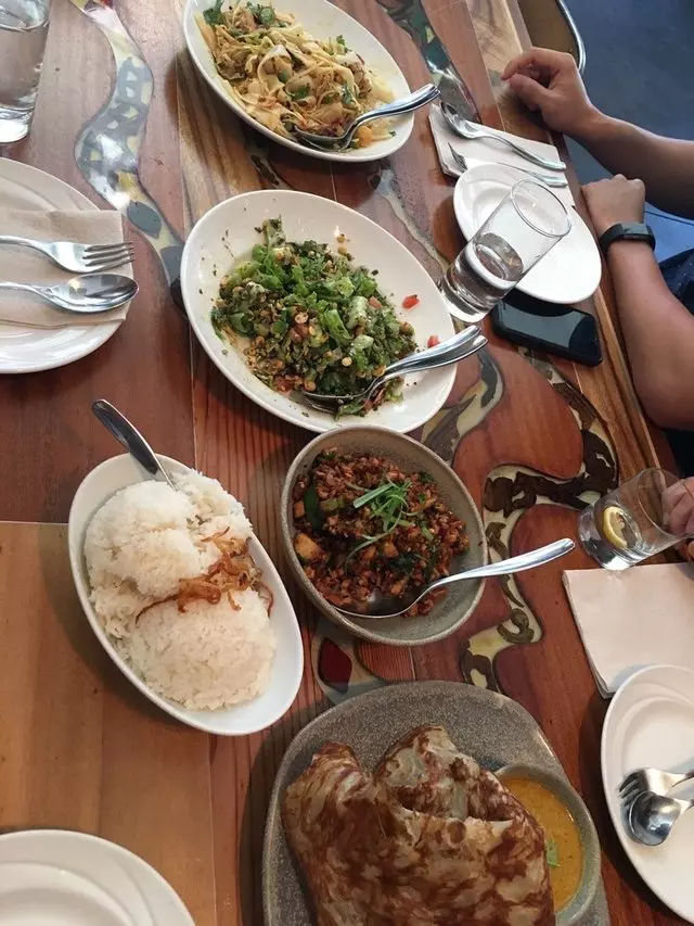 Burma Love
