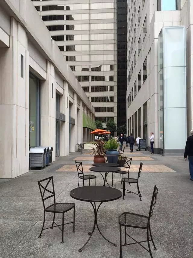 50 Fremont St Plaza
