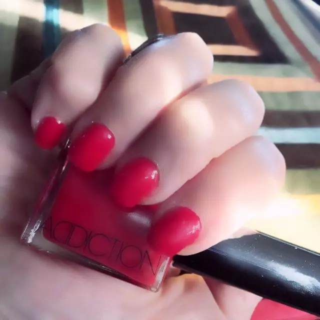 Aquatica Nails